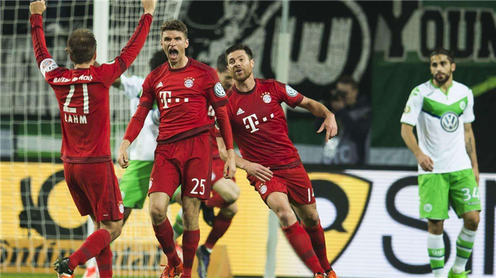 “甲亢哥”美国网红访华,亲睹少林武僧风采,惊叹不已:"Oh hell"!